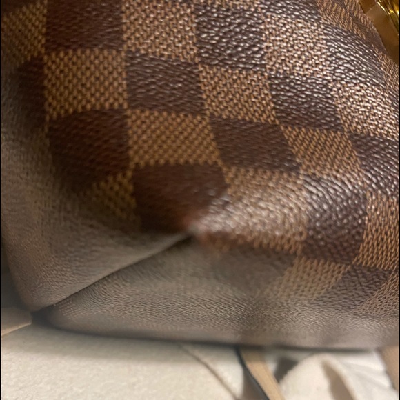 Louis Vuitton Damier Backpack - Picture 11 of 11